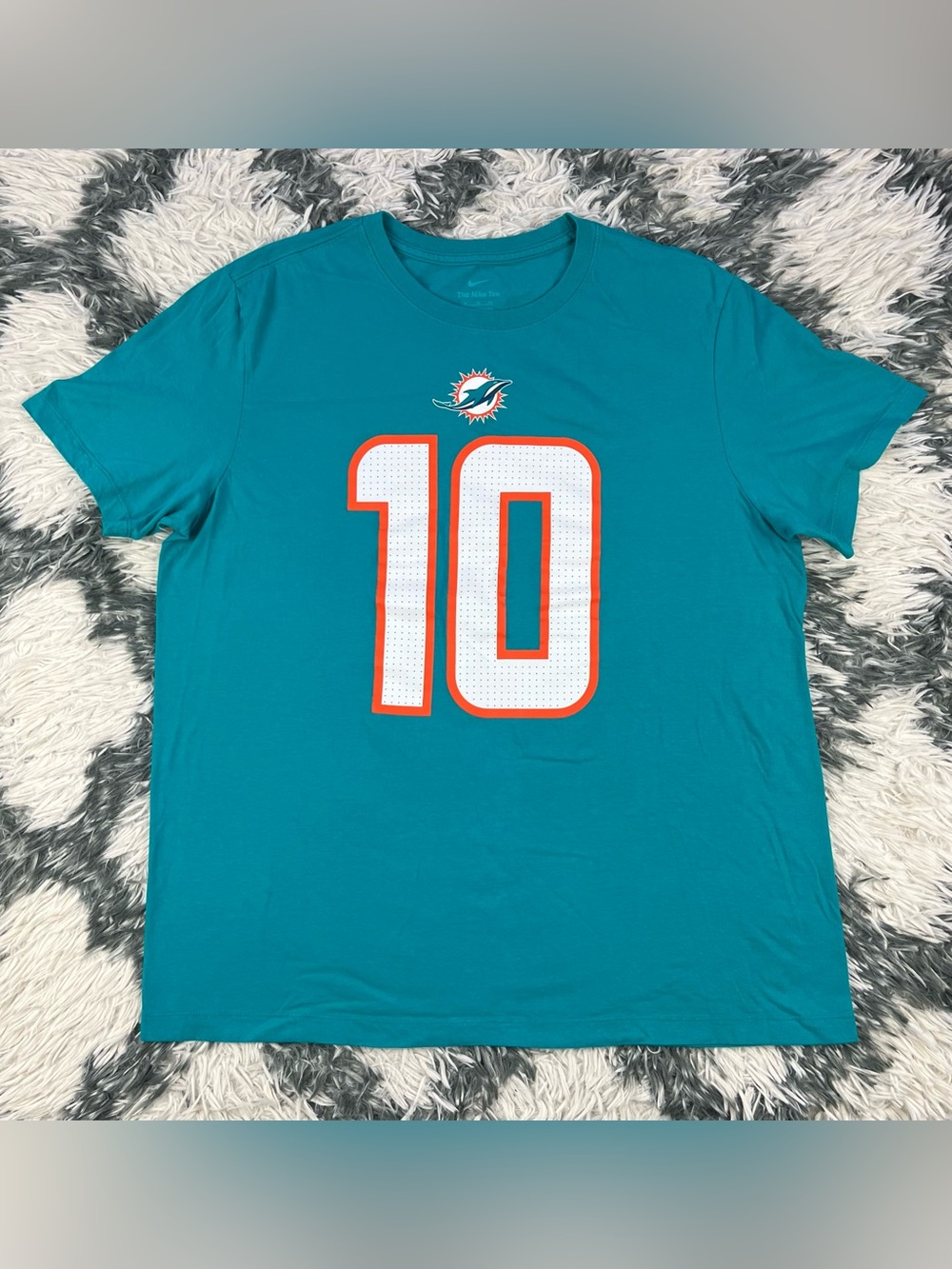 Nike Men’s NFL Miami Dolphins Tyreek Hill T-shirt Size XL